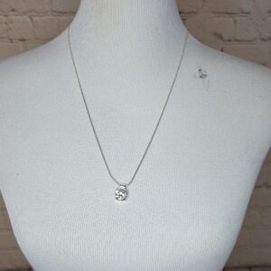 Elegant Silver Pendant Necklace